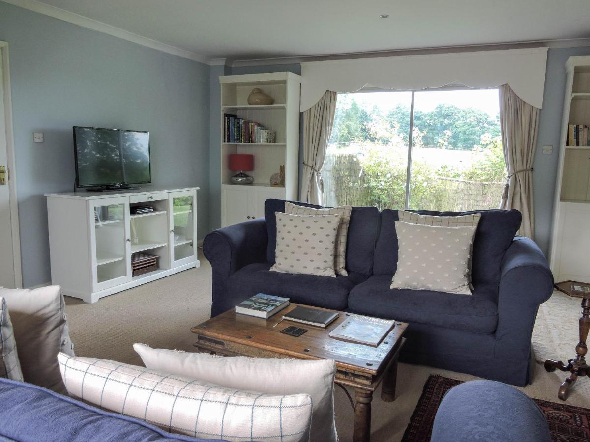 Snaffles Villa Royal Tunbridge Wells Exterior photo